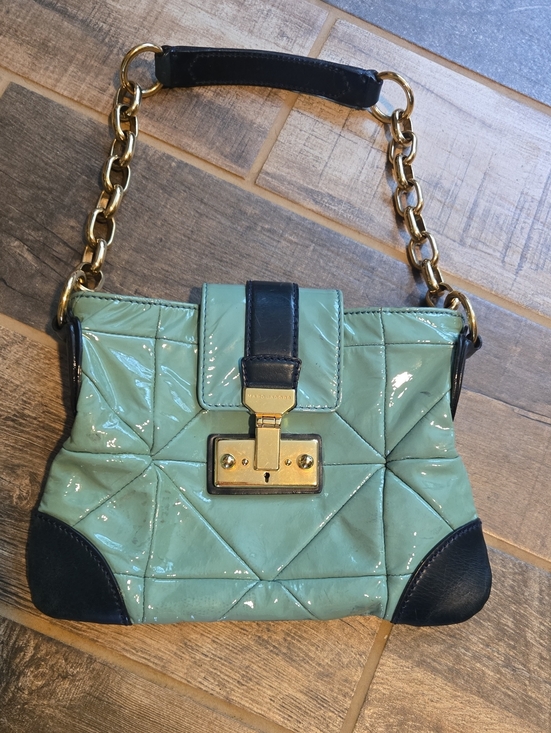 Marc Jacobs Handbags - Marc Jacobs Quiled Shoulder Bag